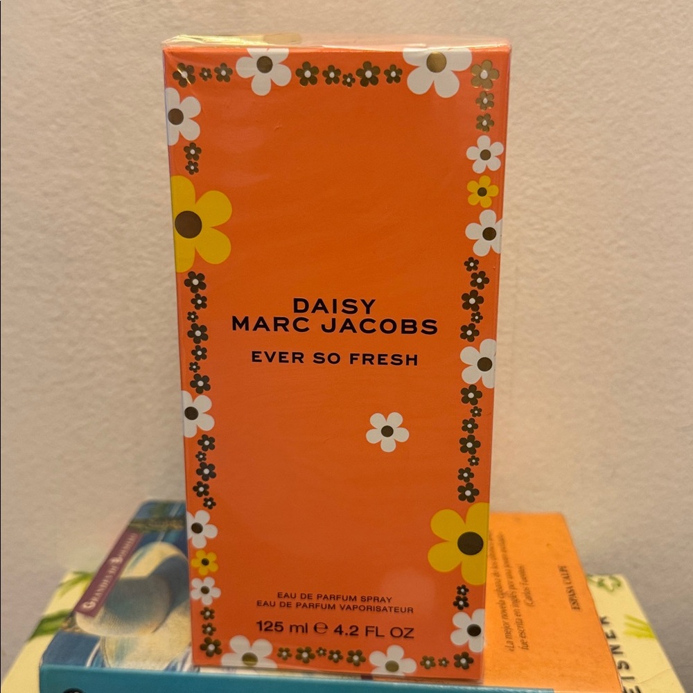 Marc Jacobs Daisy Ever So Fresh - A Sparkling Citrus Dream